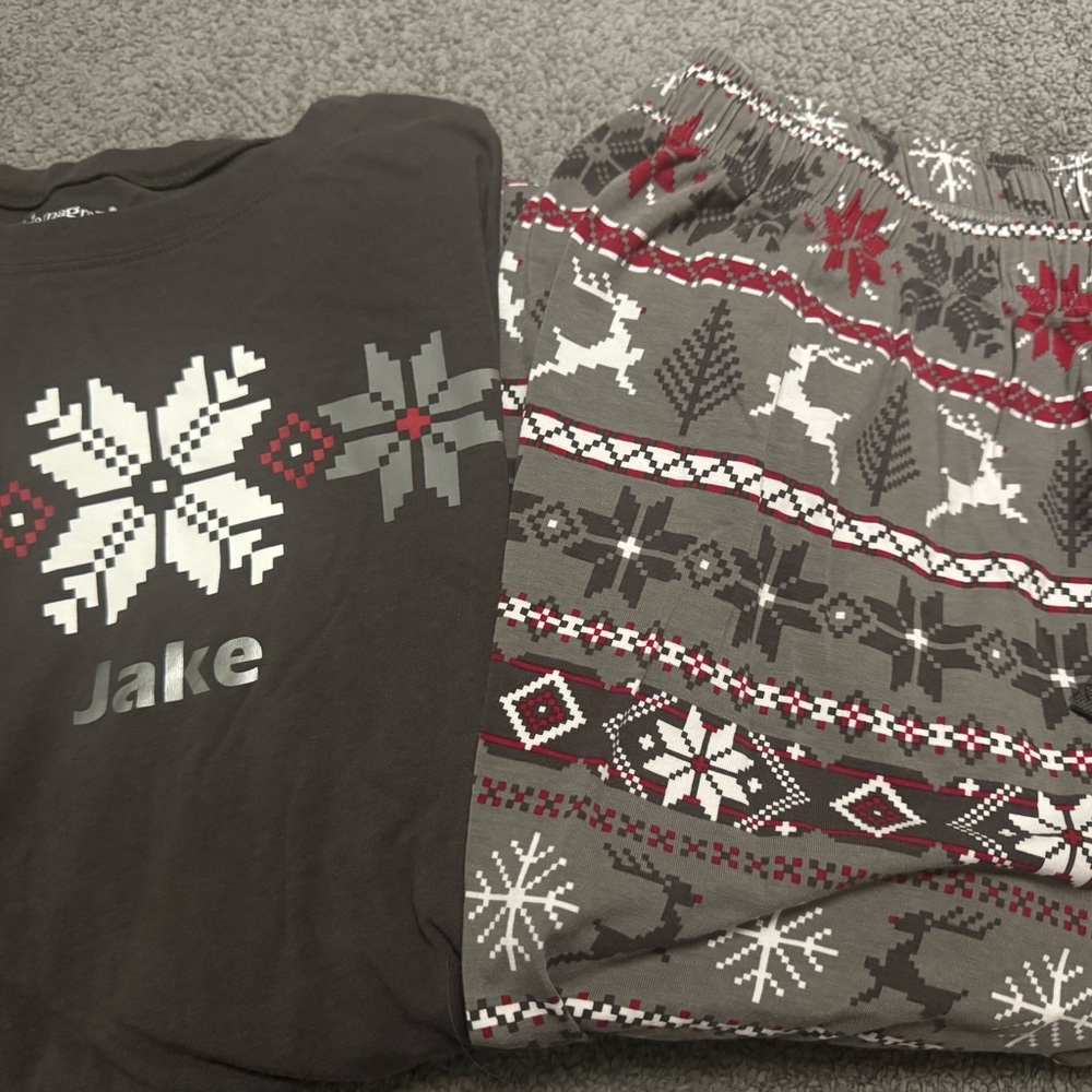 Men's Festive Snowflake Pajama Set